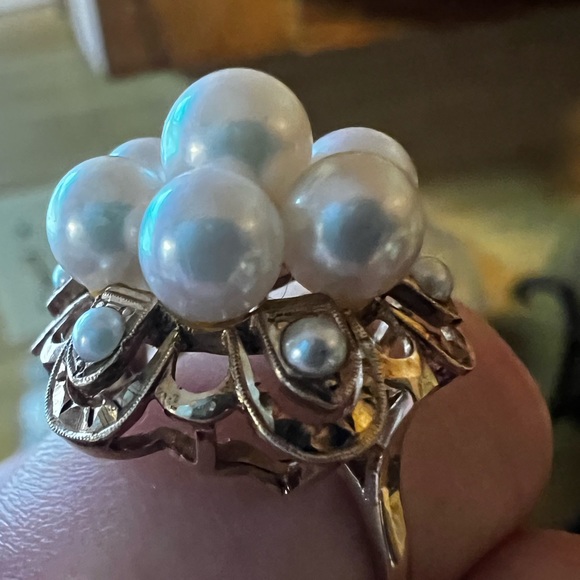 1960s Cultured Pearl and 14 Karat Yellow Gold Cocktail Ring - Picture 5 of 9